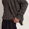 Cárdigan de hombre de algodón gris melange con logotipo en la espalda