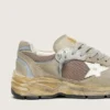 Dad-Star para mujer en ante gris paloma y malla plateada con estrella de piel blanca y lengüeta de ante en el talón