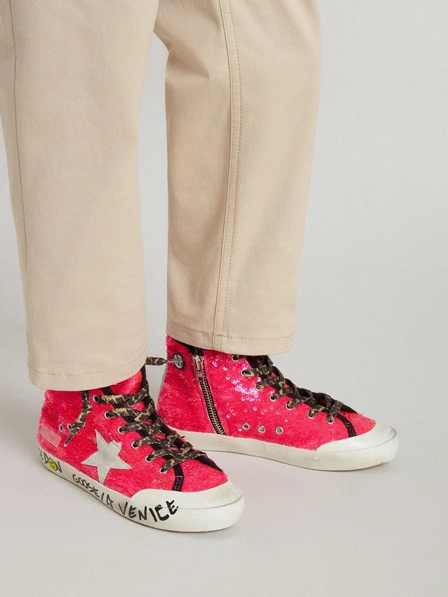 Francy Junior con lentejuelas, estrella de ante gris hielo y cordones con estampado animal