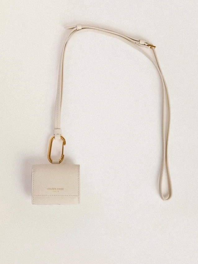 Funda para AirPods en color blanco desgastado