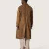 Gabardina unisex de sarga encerada marrón con detalles de piel