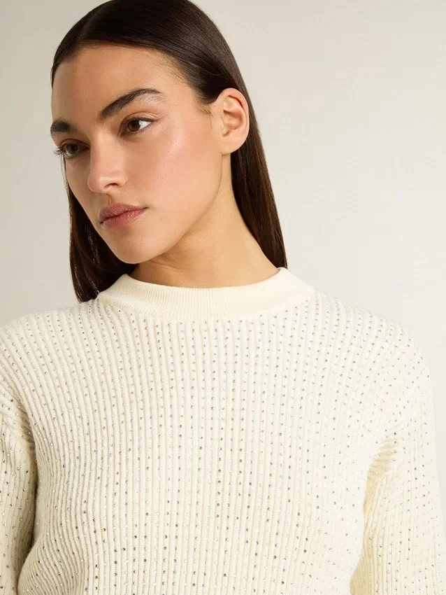 Jersey de cuello redondo para mujer en lana merina blanca con cristales por toda la prenda