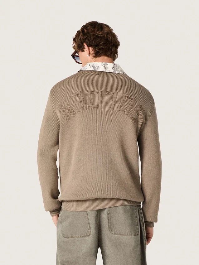 Jersey de hombre en algodón orgánico color topo claro con logotipo bordado