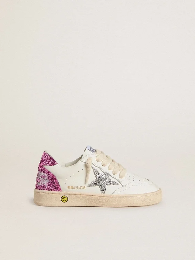 Junior Ball Star con estrella plateada brillante y lengüeta del talón rosa brillante