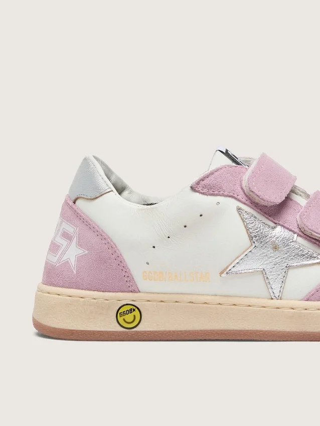 Junior Ball Star en piel blanca con estrella de piel plateada metalizada e inserciones de ante lila