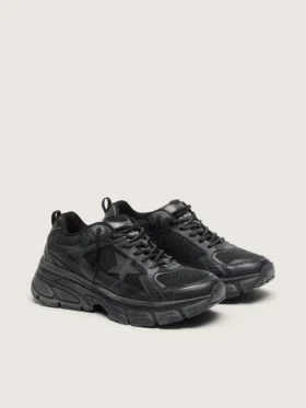 Lightstar para hombre con parte superior de piel negra y malla y estrella negra