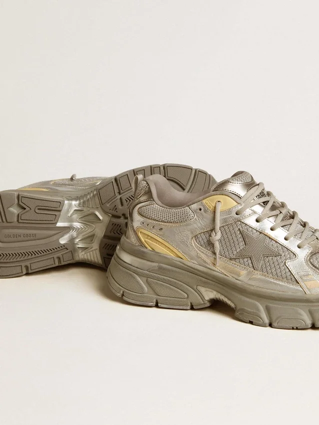 Lightstar para hombre en piel metalizada y malla plateada con estrella gris