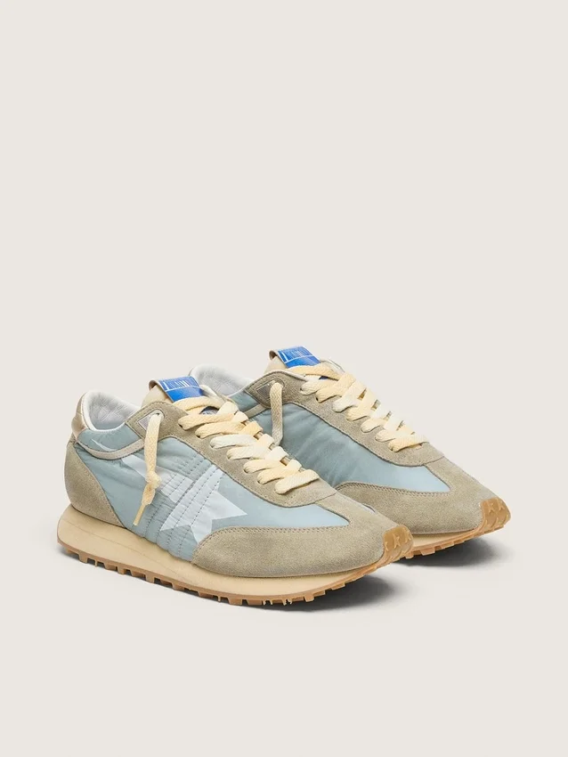 Marathon para hombre con parte superior de nailon azul claro y estrella azul pastel