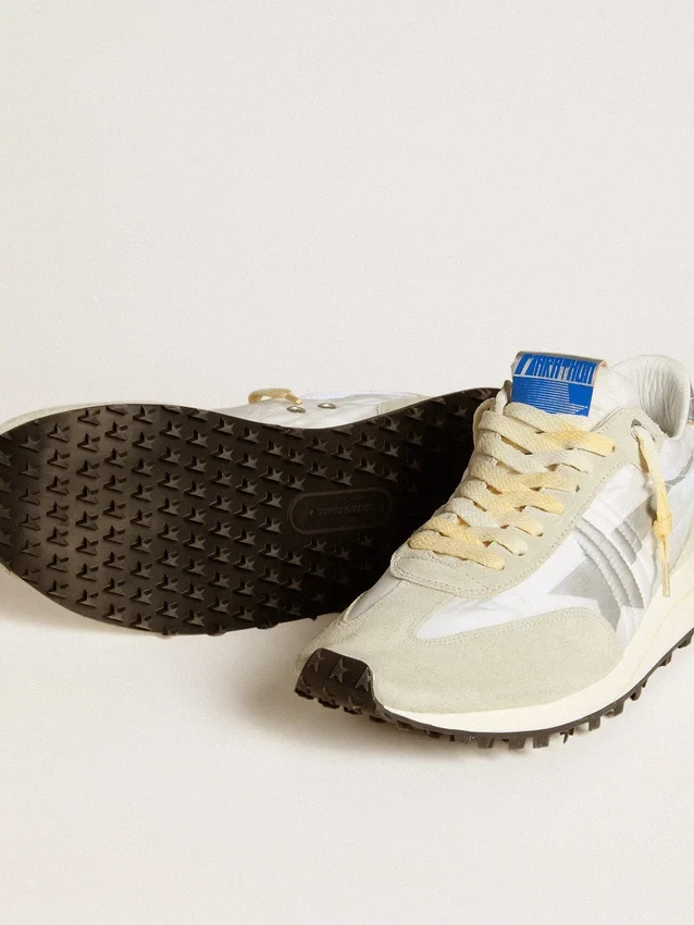 Marathon para hombre con parte superior de nailon blanco y estrella plateada