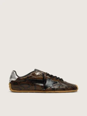 Marathon Speed para mujer en piel con estampado de serpiente marrón, estrella negra y lengüeta de talón de piel plateada