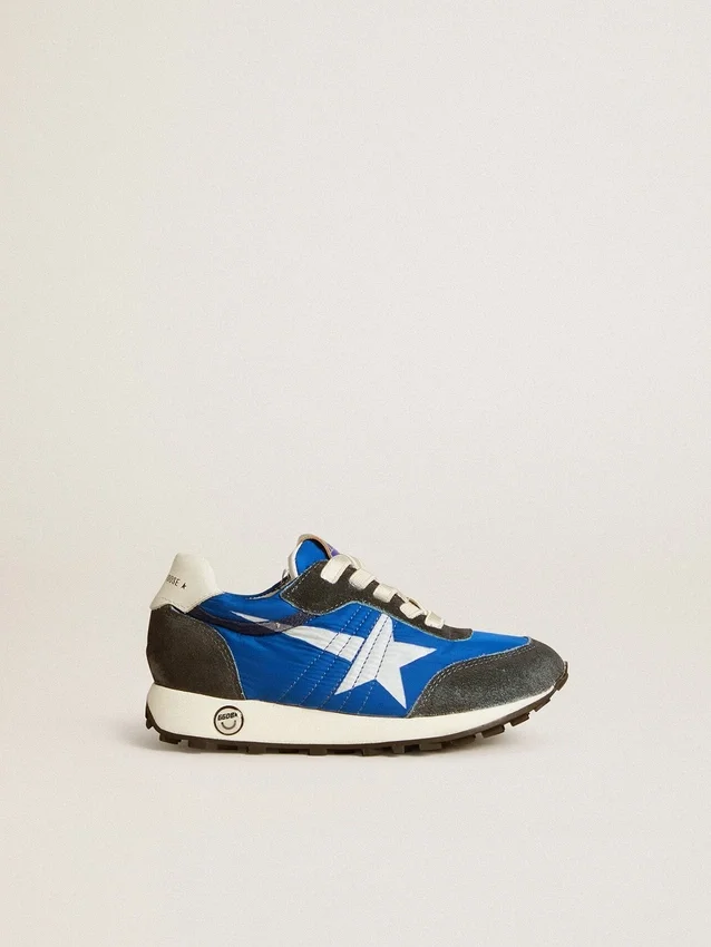 Marathon Young en nailon azul con estrella estampada y lengüeta de cuero en el talón