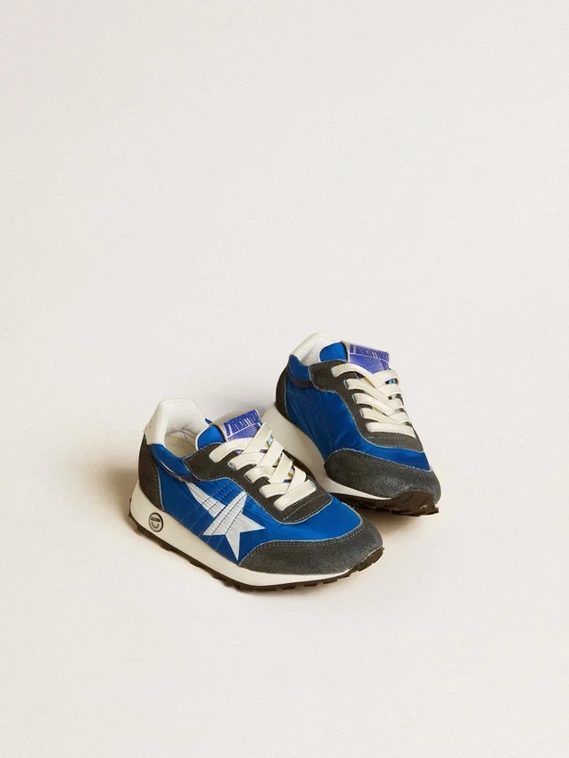Marathon Young en nailon azul con estrella estampada y lengüeta de cuero en el talón