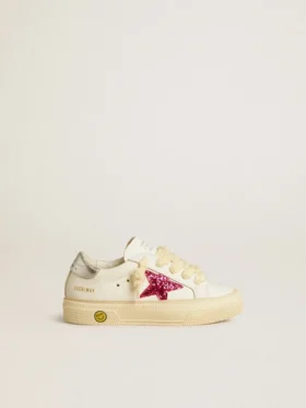 May Junior con estrella fucsia brillante y lengüeta del talón de piel metalizada