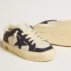 May Junior en piel blanca y azul con estrella y lengüeta del talón de piel