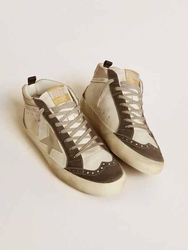 Mid Star con estrella de piel gris y detalle de piel plateada metalizada