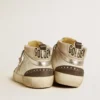 Mid Star con estrella de piel gris y detalle de piel plateada metalizada