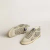 Mid Star en purpurina plateada con estrella y ribete de ante gris hielo