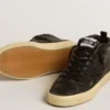 Mid Star para mujer en napa negra con estrella negra brillante y detalle en ante