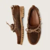 Mocasines Cruise para hombre en ante encerado marrón con cordones de senderismo en gris paloma