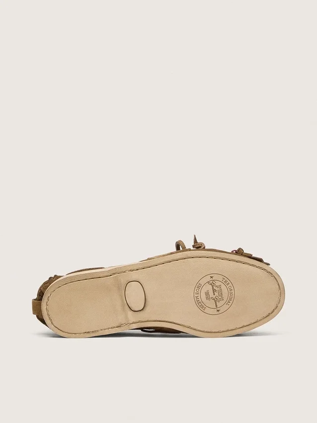 Mocasines Cruise para mujer en ante caqui con flecos y abalorios multicolores