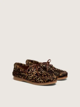 Mocasines Young Cruise en piel de potro con estampado de leopardo