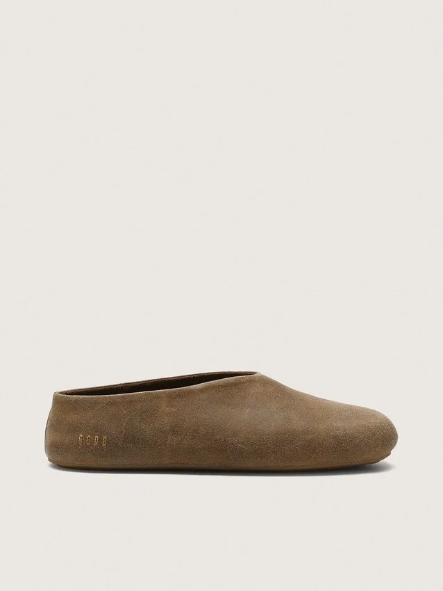 Modelo Tierra para hombre en ante caqui