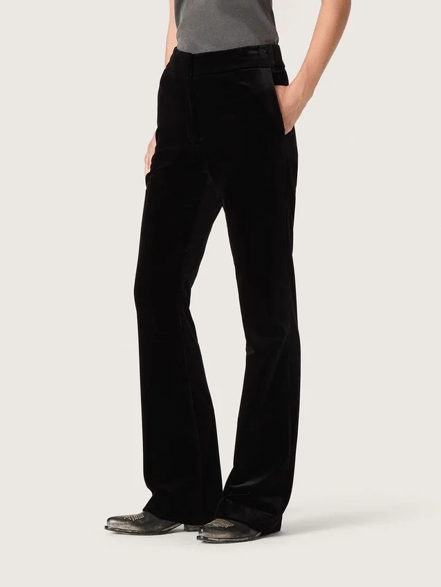 Pantalones acampanados de corte entallado para mujer en terciopelo de algodón negro