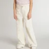 Pantalones anchos de canalé color crema con bordados para niñas