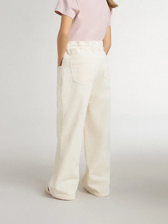 Pantalones anchos de canalé color crema con bordados para niñas