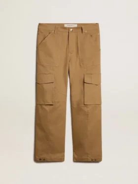 Pantalones cargo de color beige caqui