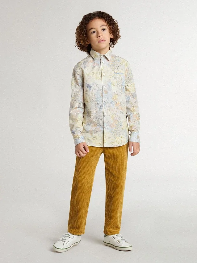 Pantalones chinos para niños en color tabaco con bordado