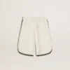 Pantalones cortos blancos para niños con logotipo bordado