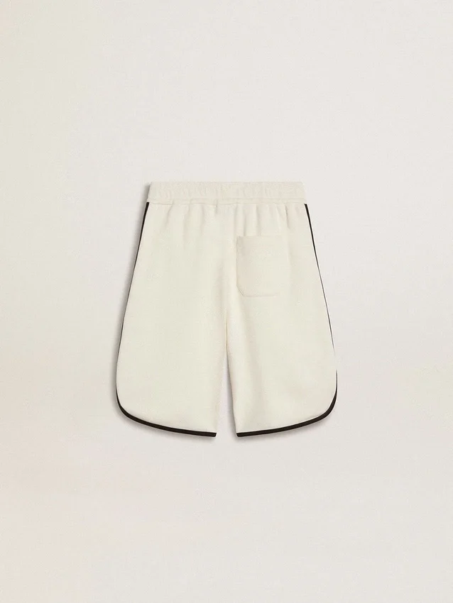 Pantalones cortos blancos para niños con logotipo bordado