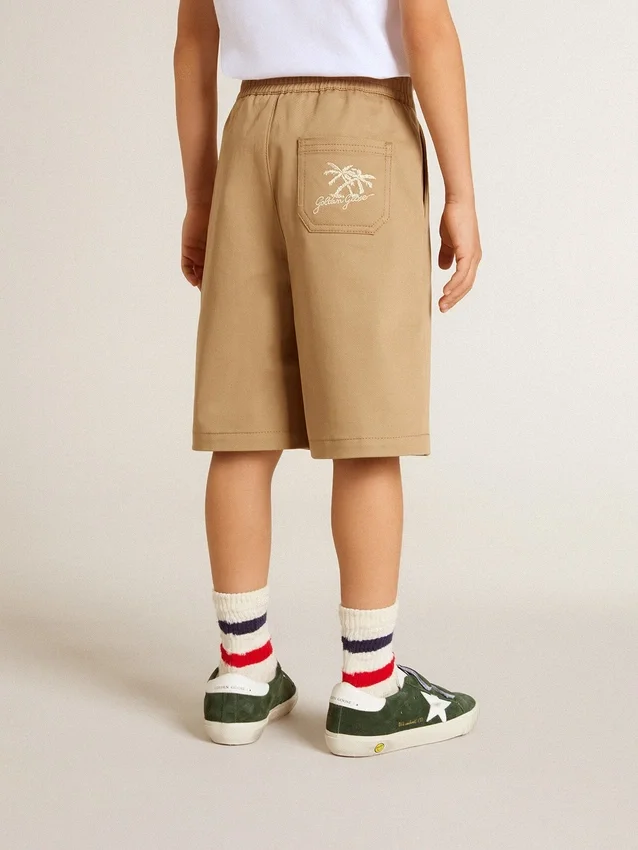 Pantalones cortos de algodón beige para niños
