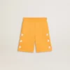 Pantalones cortos de color amarillo mostaza para niños