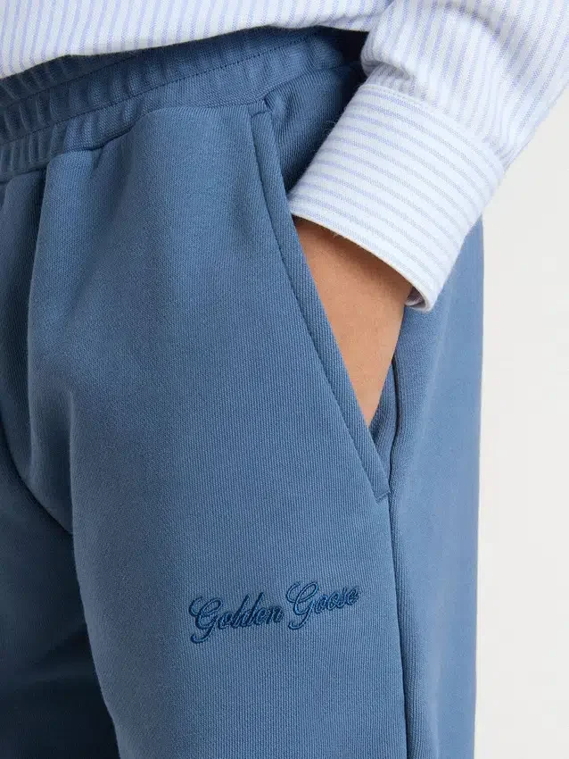 Pantalones de chándal azules para niño con bordado