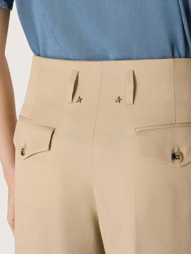 Pantalones de gabardina de lana para mujer en color arena