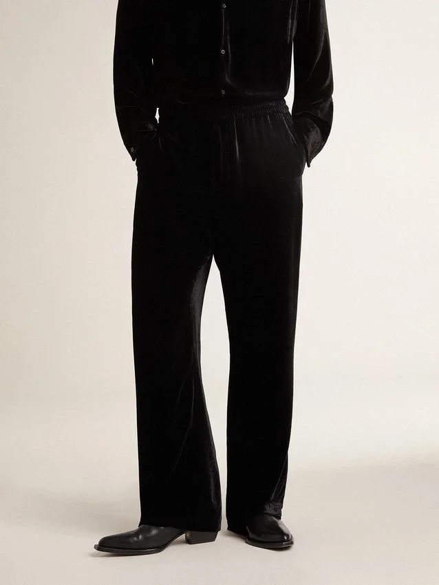 Pantalones de hombre con efecto terciopelo negro