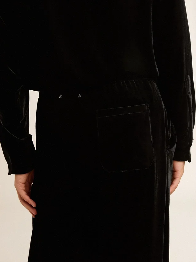 Pantalones de hombre con efecto terciopelo negro