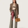 Americana de doble botonadura para mujer en mezcla de lana con estampado de chevron gris paloma