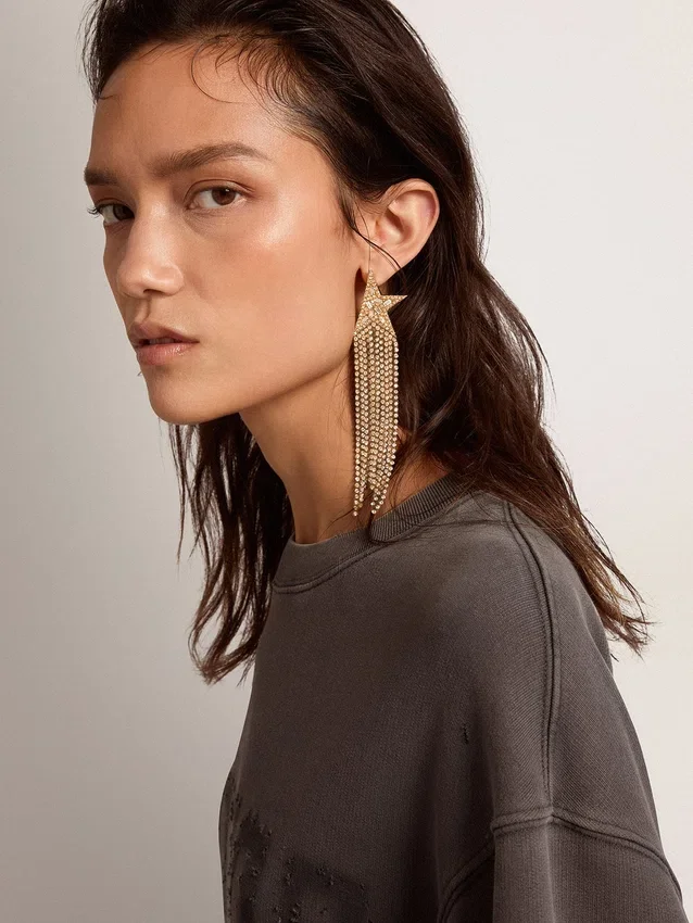 Pendiente de una sola pieza para mujer en color oro antiguo con cristales decorativos