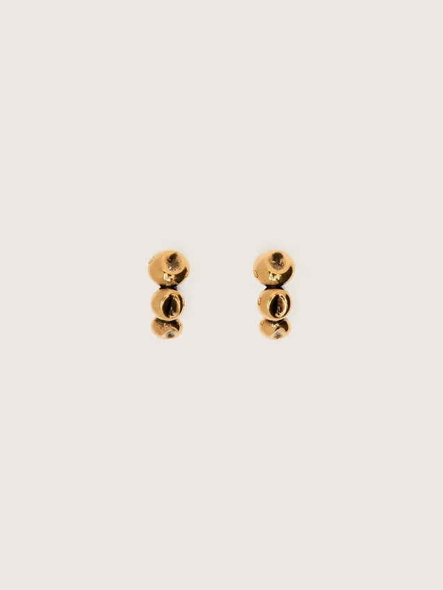 Pendientes de aro con tachuelas en color oro antiguo