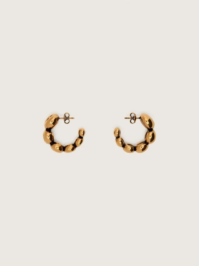 Pendientes de aro con tachuelas en color oro antiguo