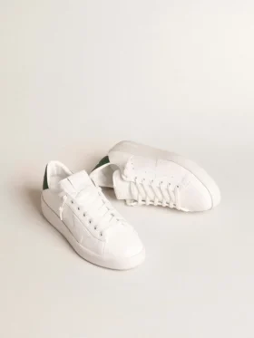 Purestar con estrella blanca de origen biológico y lengüeta trasera de piel verde mate