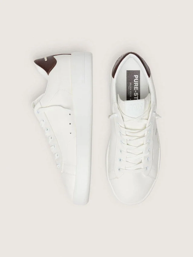 Purestar con estrella blanca y lengüeta en el talón con estampado de lagarto en color burdeos