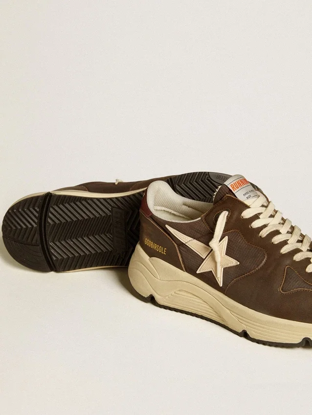 Running Sole de nailon y piel con estrella de TPU y lengüeta del talón de nubuck