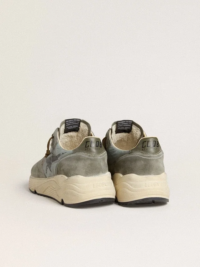 Running Sole para hombre con parte superior de nailon azul claro, estrella negra y lengüeta del talón de piel verde