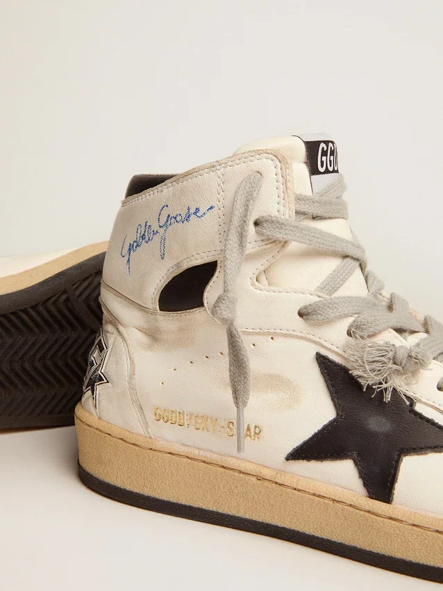 Sky-Star en piel blanca con estrella de piel negra