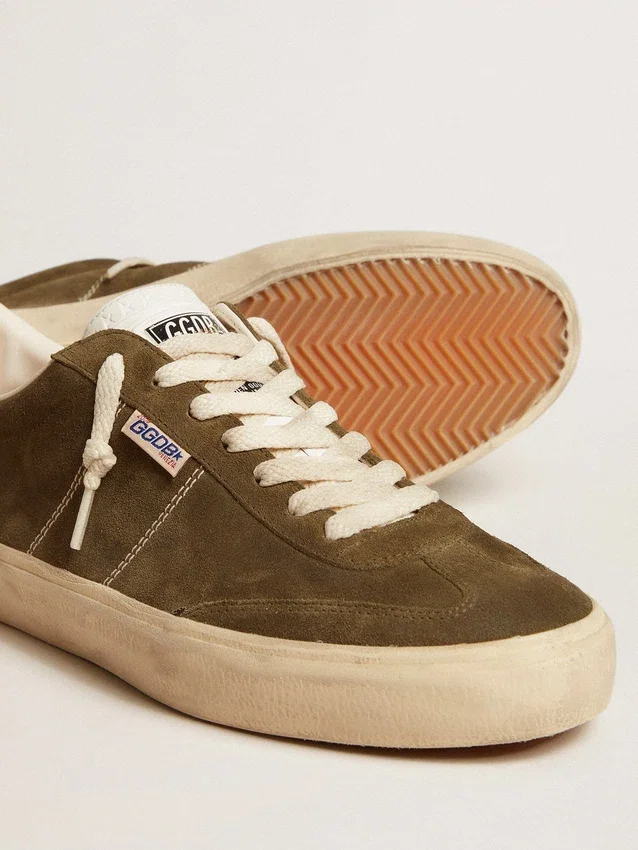 Soul Star para hombre en ante verde con lengüeta y talonera de piel blanca