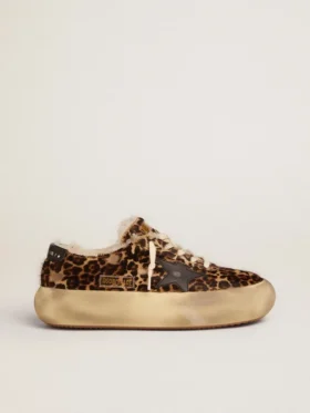 Space-Star para hombre en piel de potro con estampado animal y forro de borreguillo